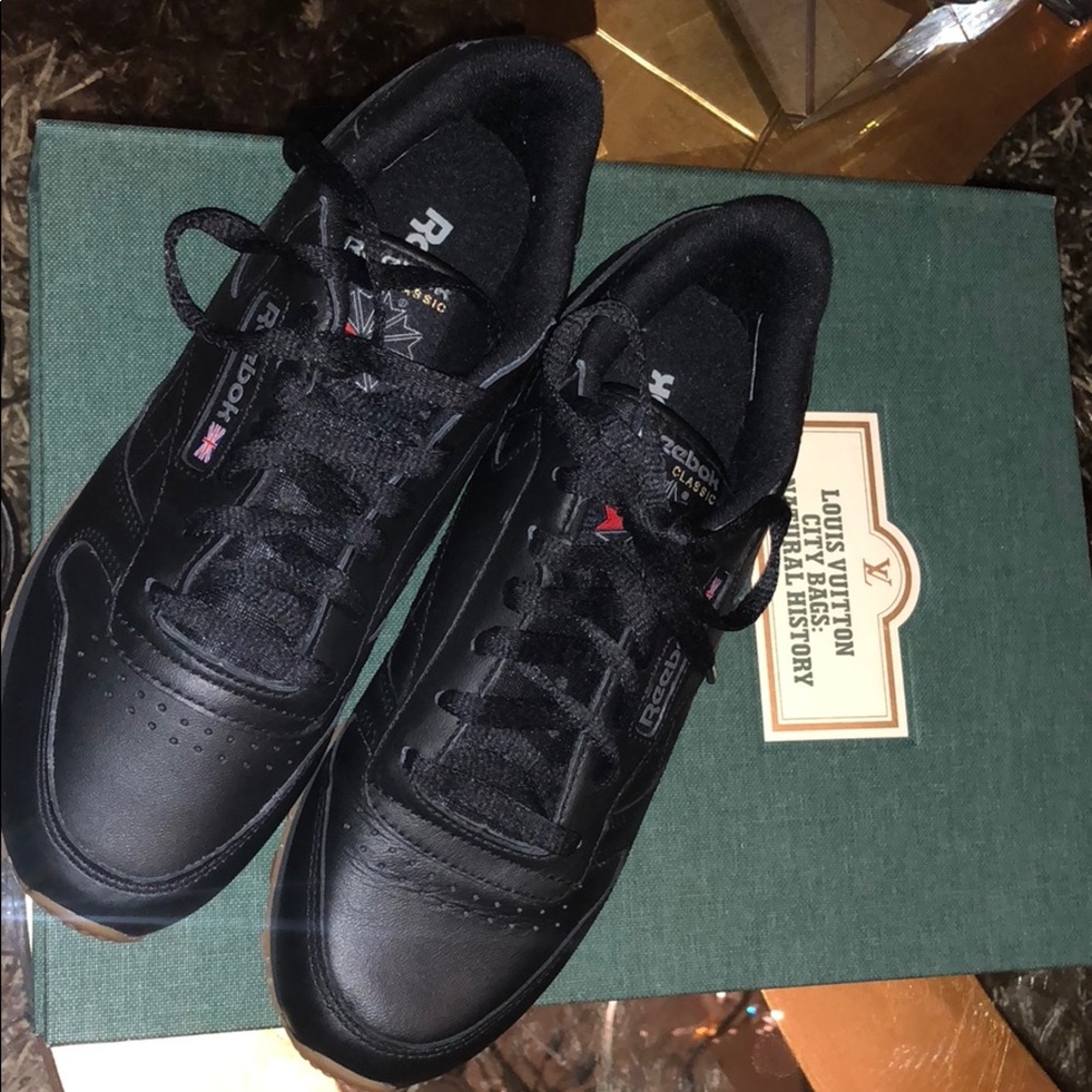 Reebok women shoes NEW